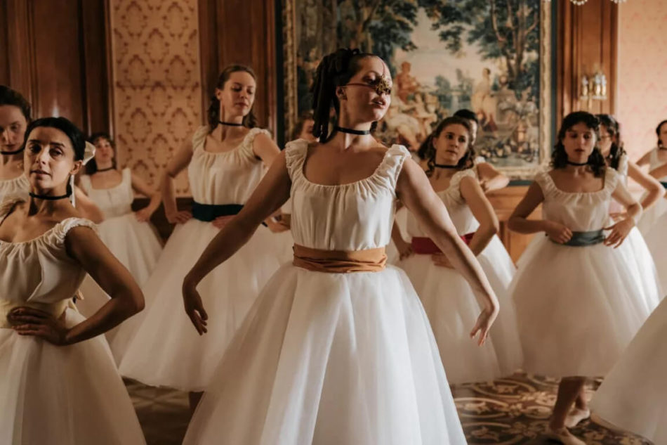 [Crítica] «La hermanastra fea» (The Ugly Stepsister, 2025): la obsesión por la belleza